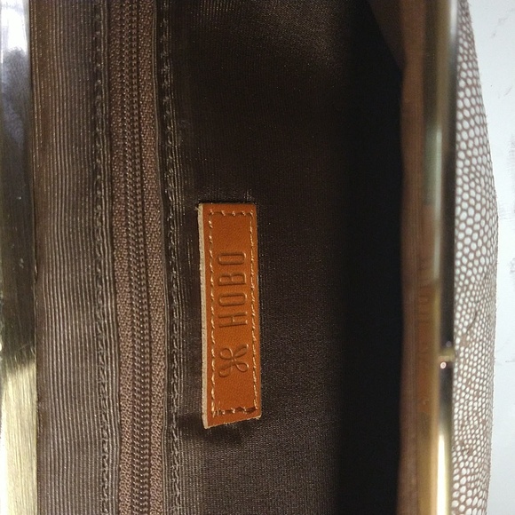 Hobo Lauren Clutch - Picture 2 of 15